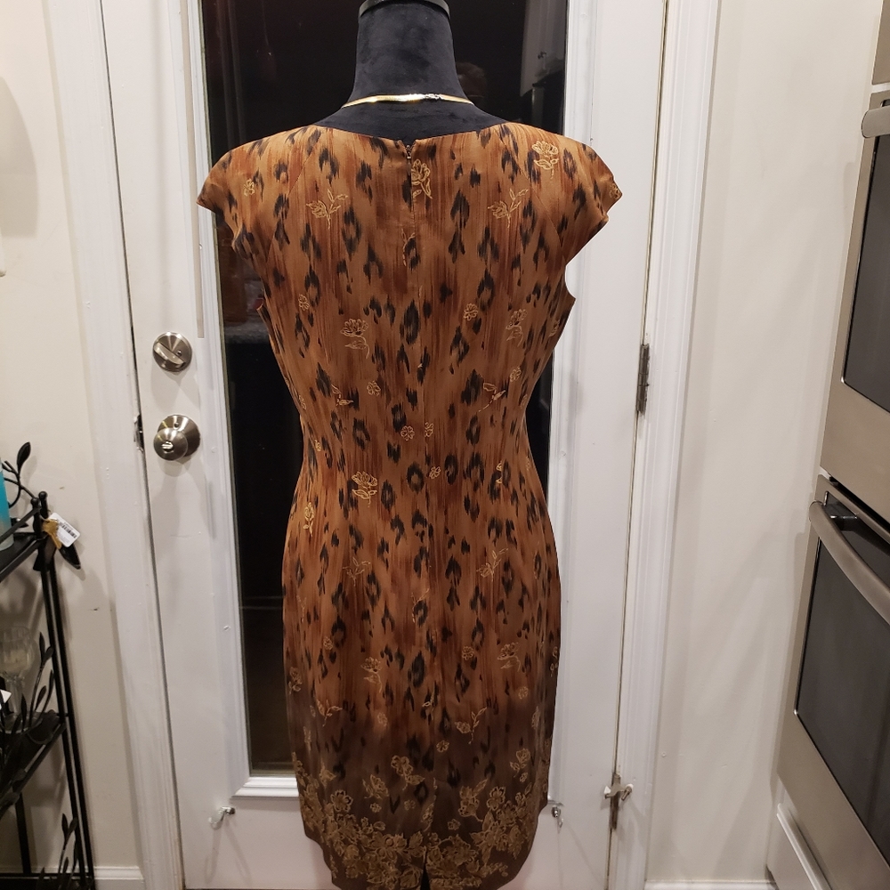 Dress - Picture 2 of 3